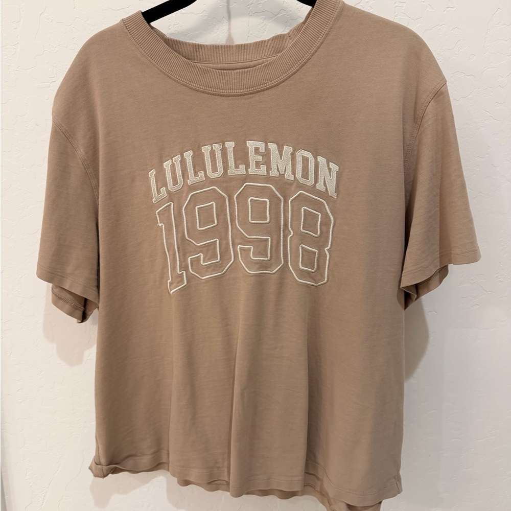 lululemon athletica Brown Long Sleeve Tee
